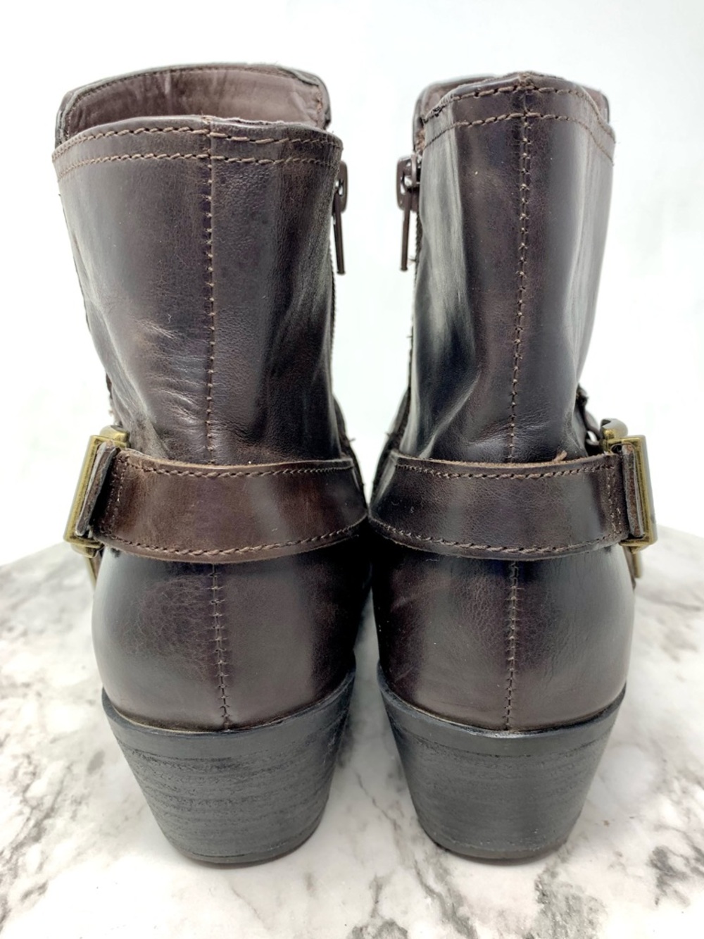 Me Too Zuri Dark Brown Leather Buckle Harness Ankle Booties 8 Bohemian Moto Chic - Picture 5 of 16